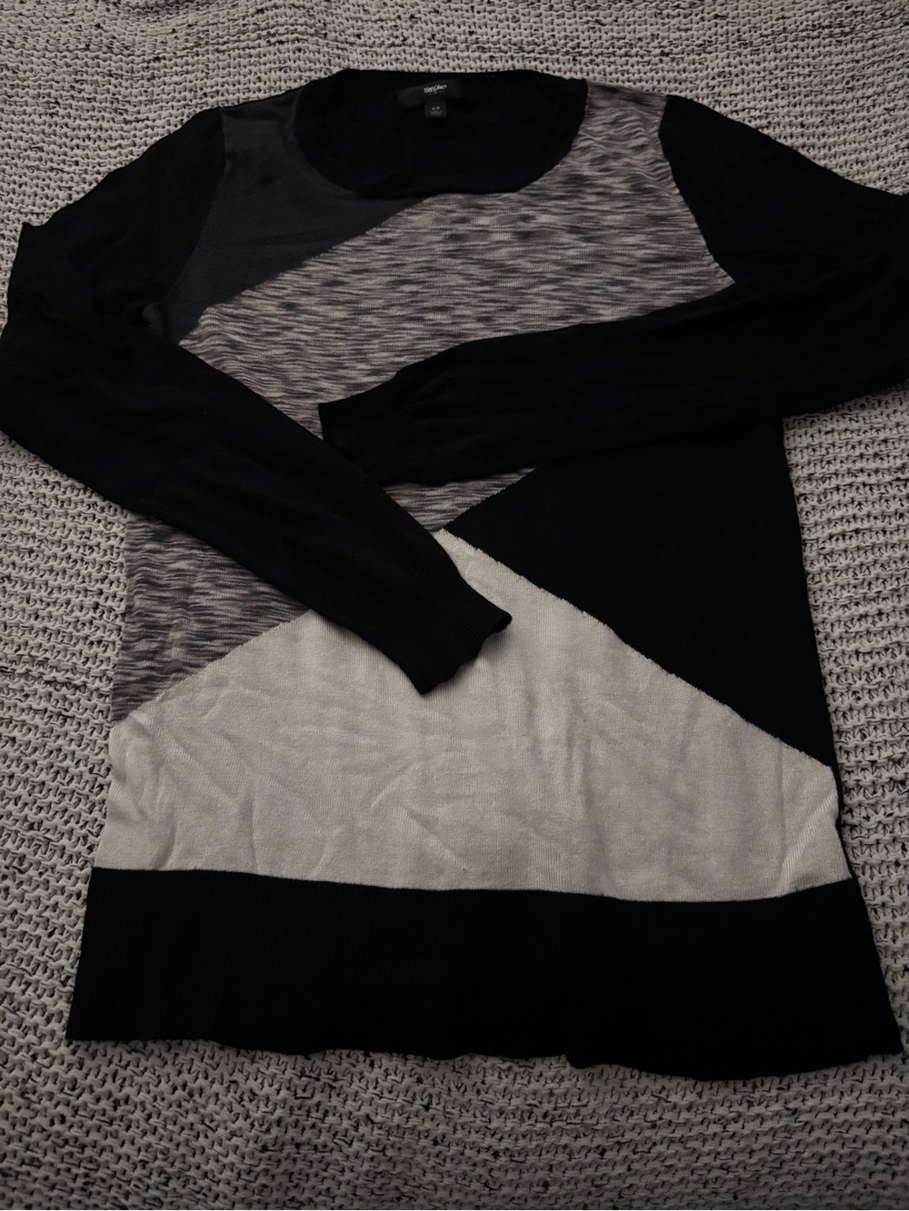 Mossimo Black, Gray & White Geometric Crewneck Sweater